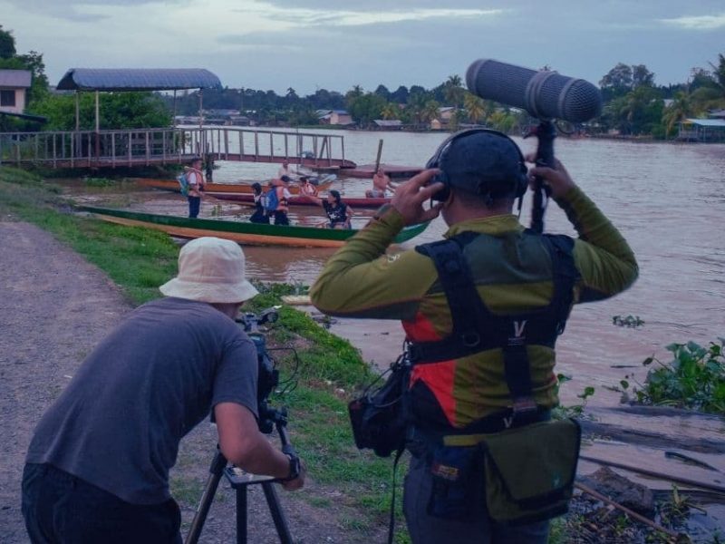 On the set of My Life by Sarawakian filmmaker Albert Bansa is a Iban-language documentary highlighting the urban and rural wage gap